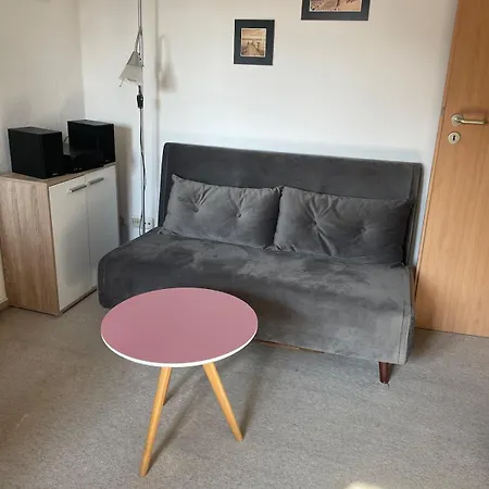 Haus Mit Garten In Neukoelln Holiday home Berlin